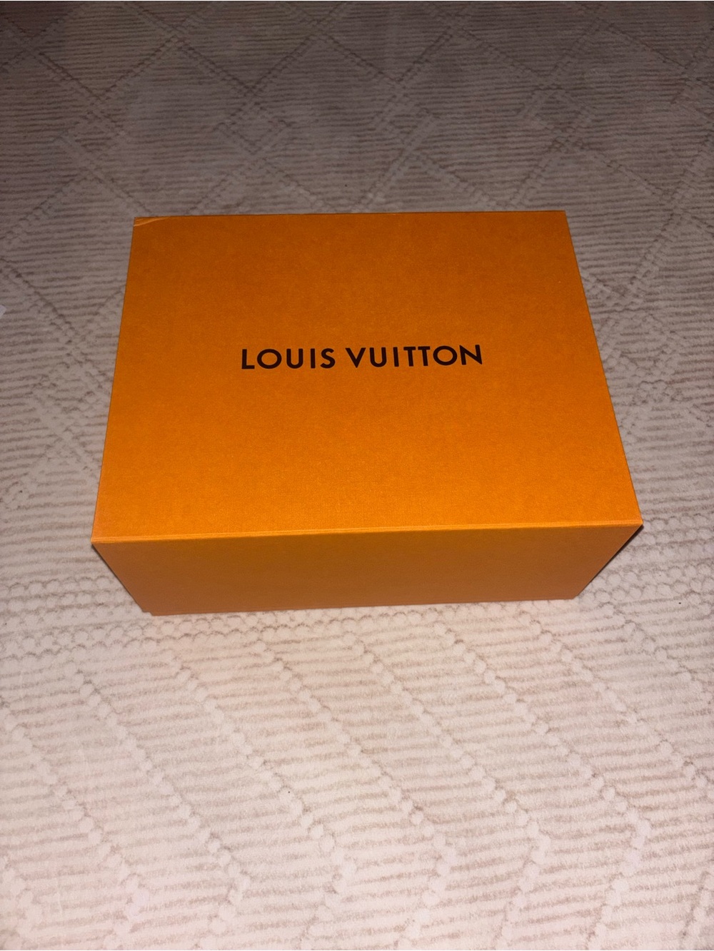 Louis Vuitton checkered tote bag - Picture 2 of 9